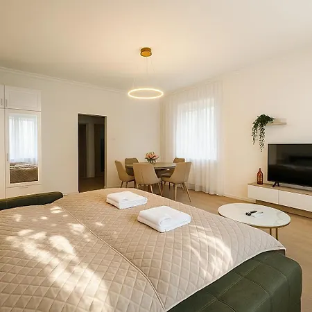 Spacious 2br Retreat For Families & Friends Near Center * Bratislava