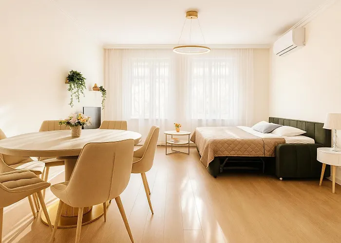 Spacious 2br Retreat For Families & Friends Near Center *