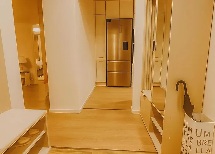 Spacious 2br Retreat For Families & Friends Near Center * براتسيلافا